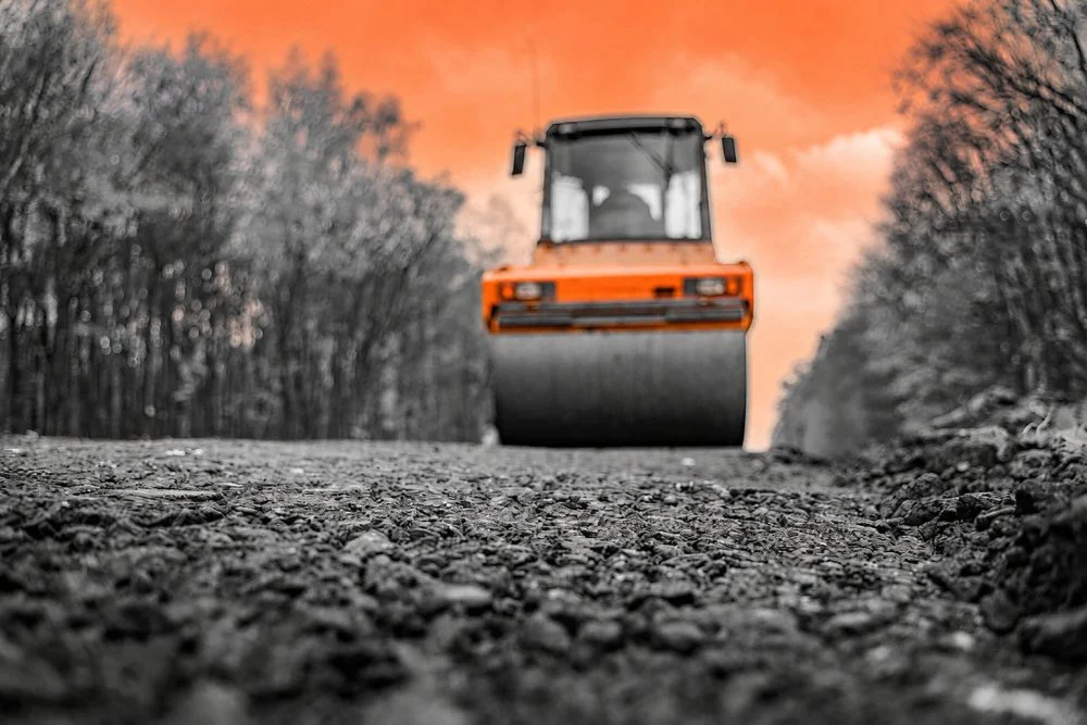 Telephelyi út és útalap kialakítása